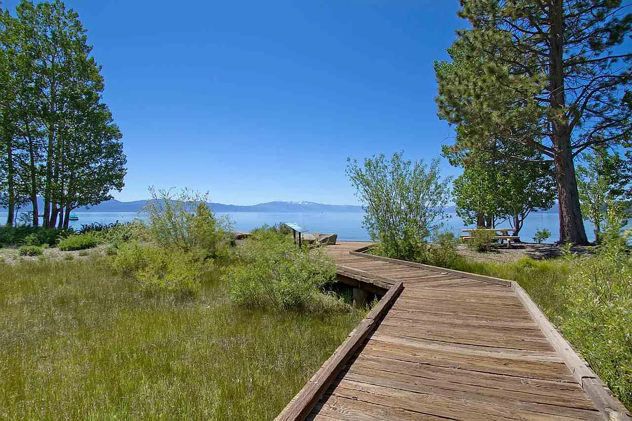 Path to Patton Landing beach.